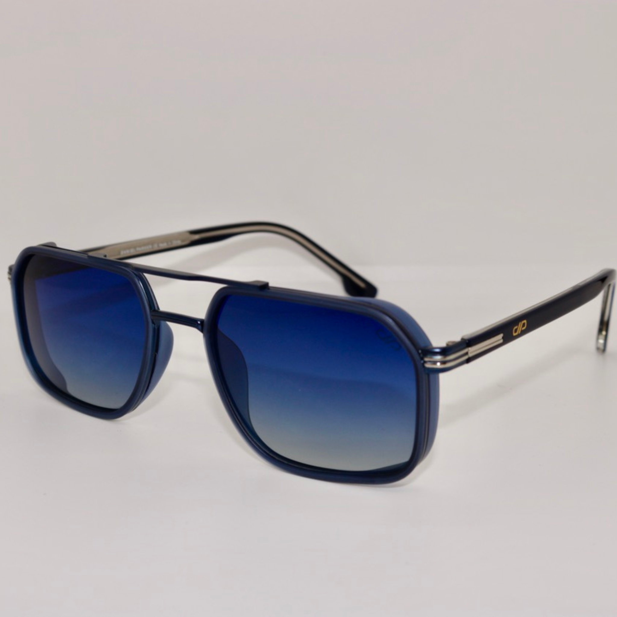 DANIEL PARKER - 3039S